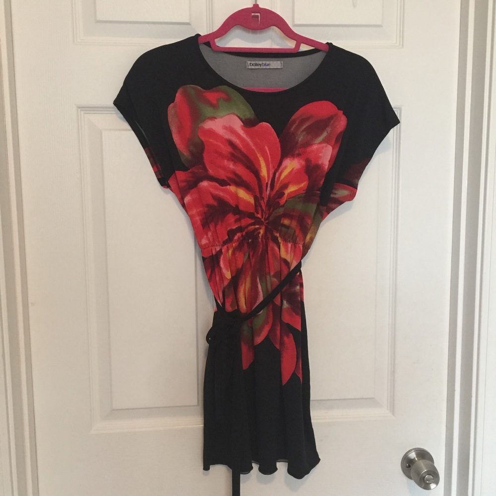Bailey Blue floral dress size small